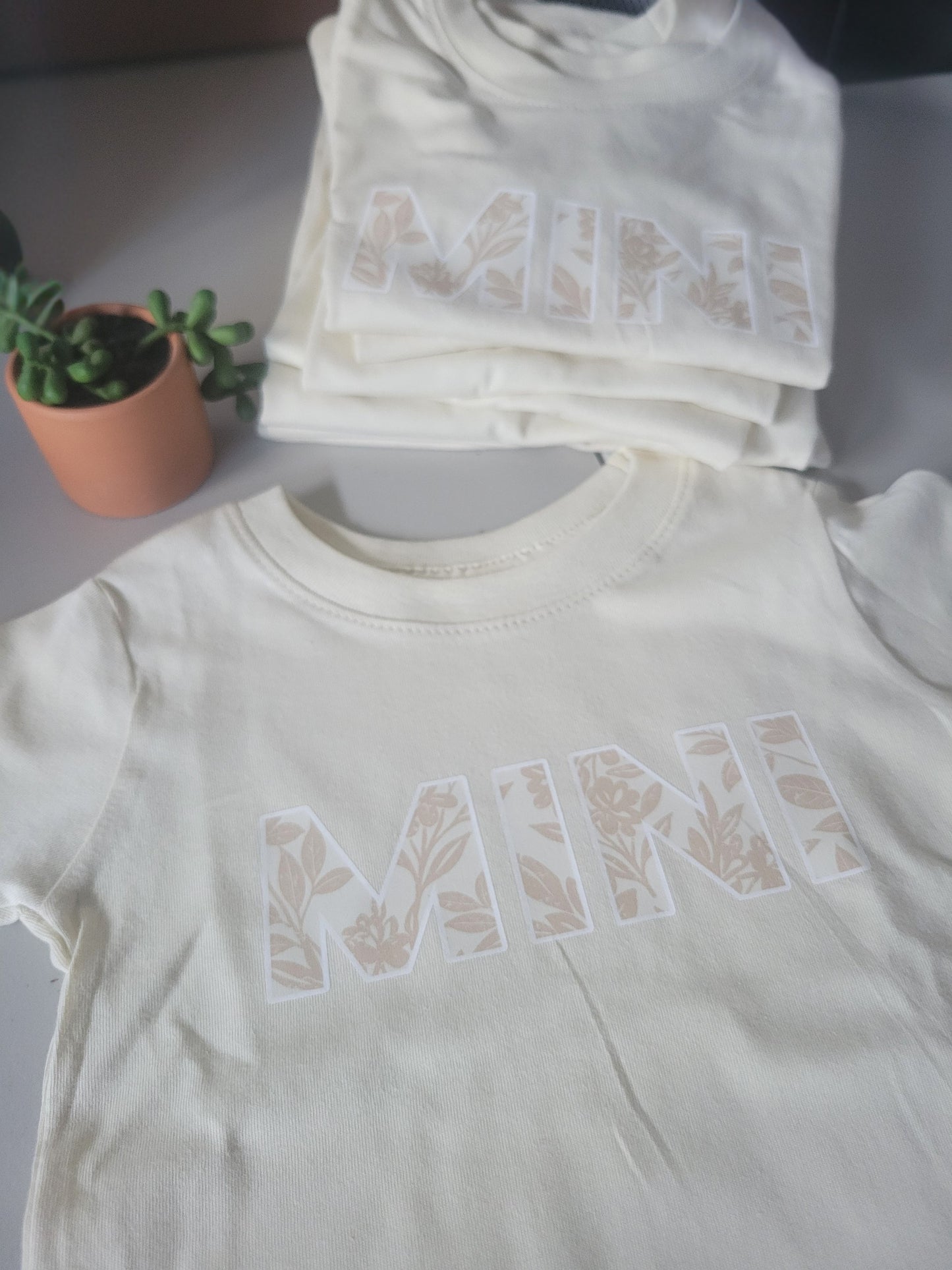 MINI | pilina tee