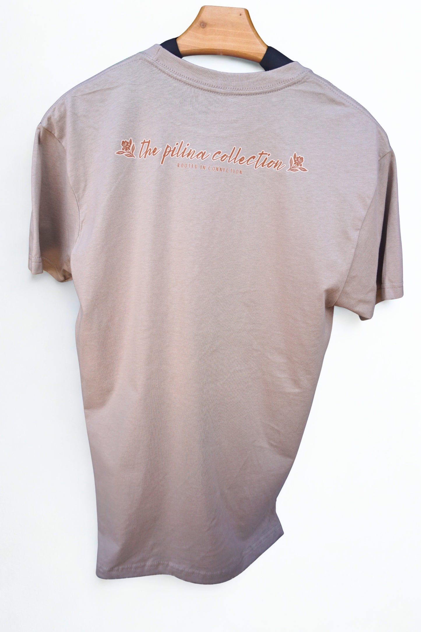 pocket pilina | tee