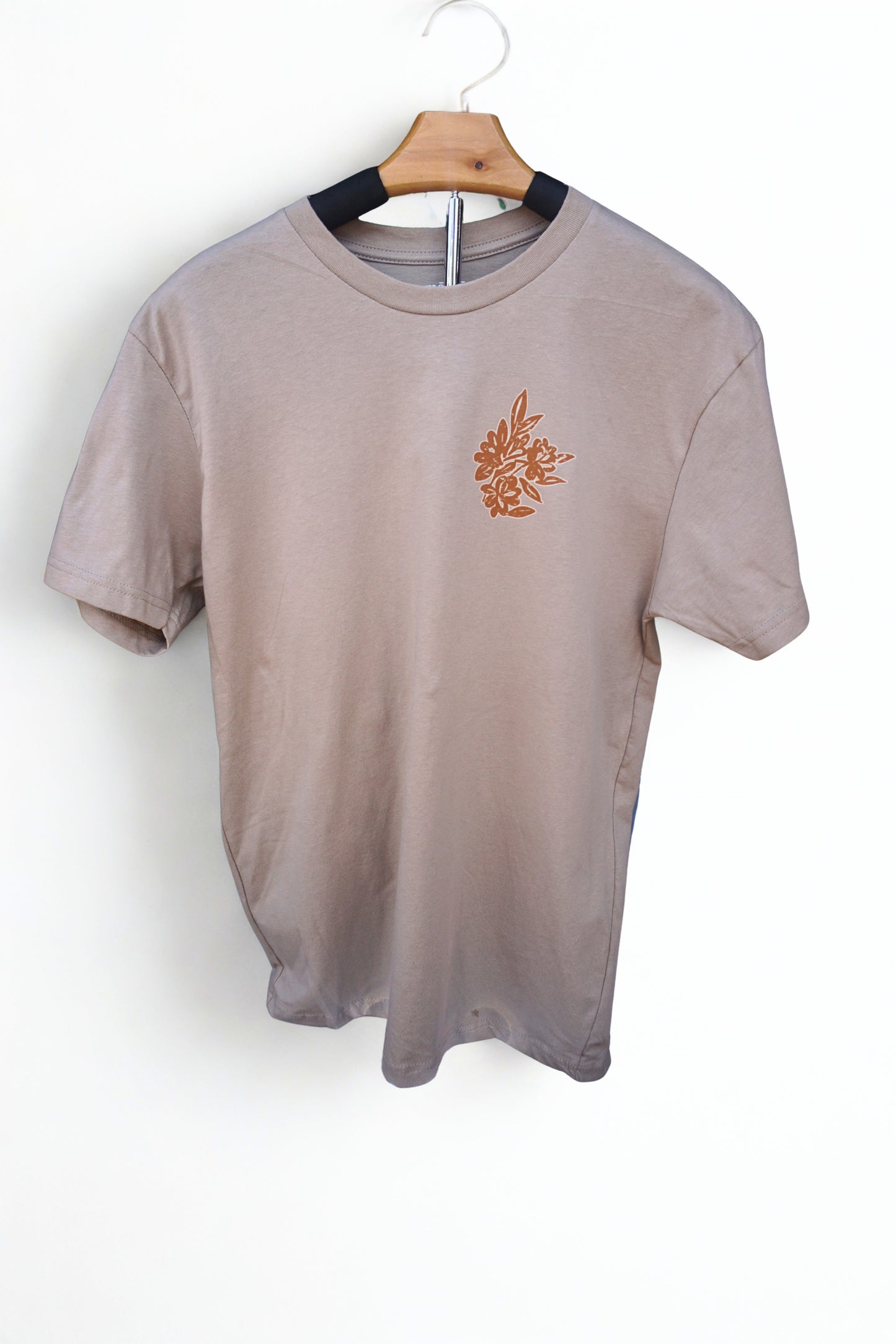 pocket pilina | tee